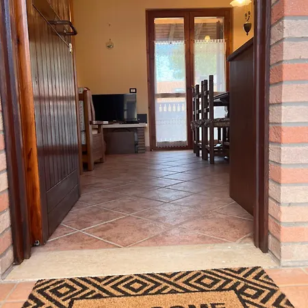 Su Due Piani A Rovere شقة *